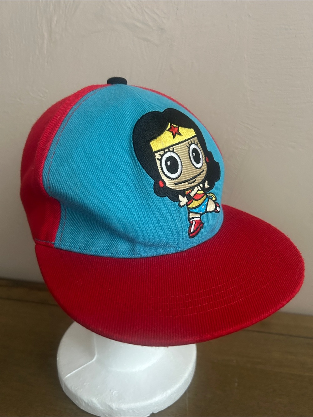 Six Flags License Exclusive DC Comics Wonder Woman "Big Head" Chibi Snapback Hat